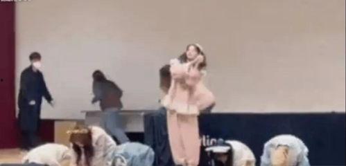 娱乐吃瓜酱家长